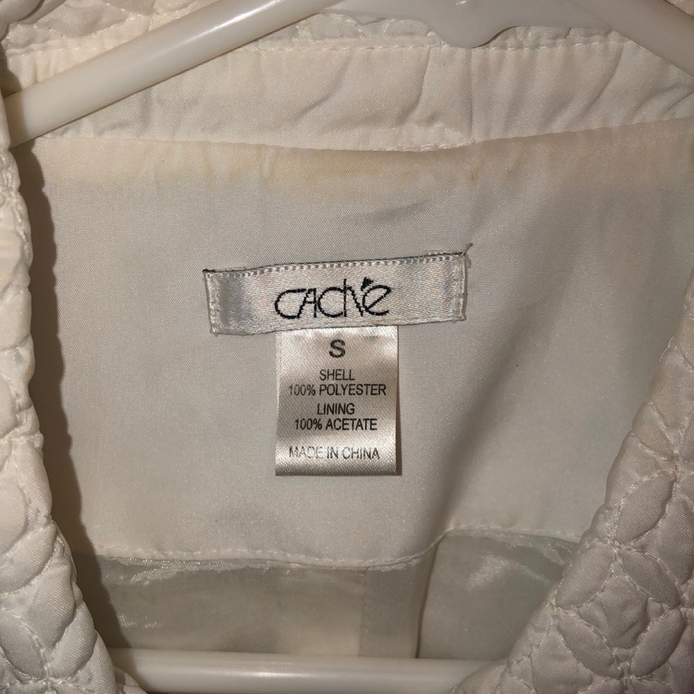 Cache White Quilted Jacket Size Small - image 2
